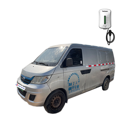 電気ステアリングシステムと4つの前向きシフト番号を持つ手頃な価格の中古バン
