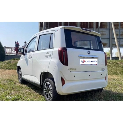 免許証なし 60km/h 電動SUV 左方向車と広々としたインテリア