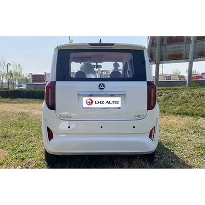 免許証なし 60km/h 電動SUV 左方向車と広々としたインテリア