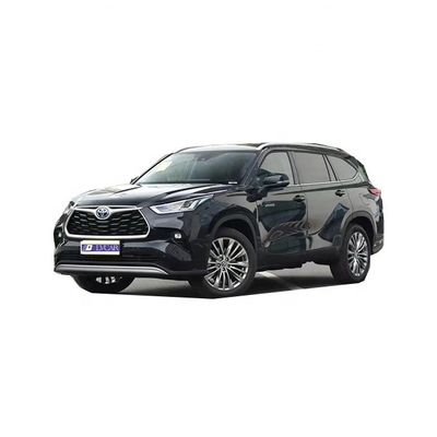 パノラマ式太陽屋根とコンビニ 2023 トヨタハイランダーSUV