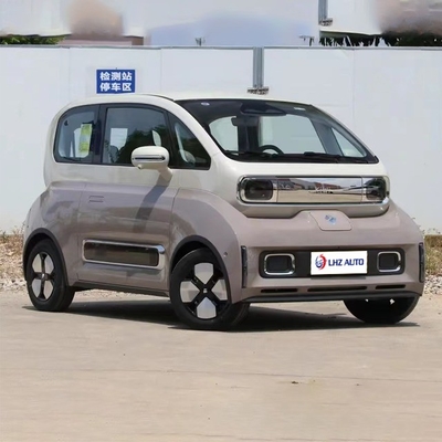 スタイリッシュなウーリング自動車 バオジャン キウイ 最新の成人用電気自動車 2024年