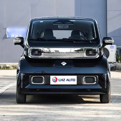 305kmの走行距離と 105km/hのスピード 2024年の最高評価の成人用電気自動車
