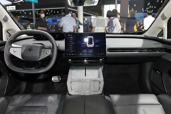 ダブル・ウィッシュ・ボーン フロントサスペンション 8つのエアバッグ付きハイパーGT電気スポーツカー