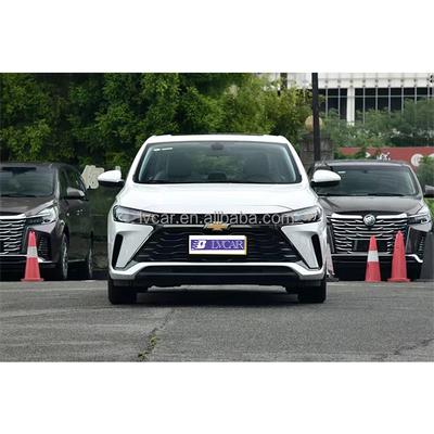 シェブロレット クルーズ コンパクト セダン LEDカメラ 電動革 白 標準ターボ ダーク 多機能ACC 自動 屋根付き SUV R16