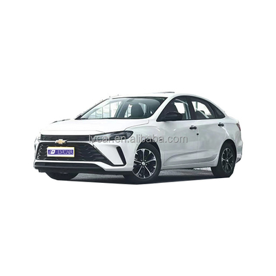 電気フロントウィンドウとESC 2022 シェボレーモンザハイブリッド 暗い革のインテリア
