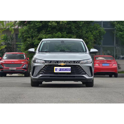 電気フロントウィンドウとESC 2022 シェボレーモンザハイブリッド 暗い革のインテリア
