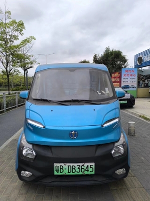 2022年モデル 純電動車 290kmの走行距離と革のシート