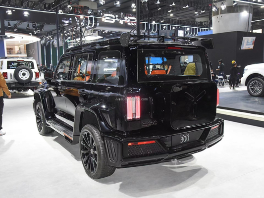 GMWタンク 300 2.0T 大型オフロードSUV 2750MMホイールベースと227PS 最大パワー