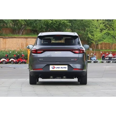Neta V 2024 5人座電動SUV 0.5時間充電時間と高度なボディデザイン