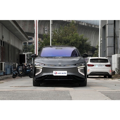 純電動走行距離 650km ヒッピー × ラグジュアリー 大型・中型SUV 5ドア6人乗り