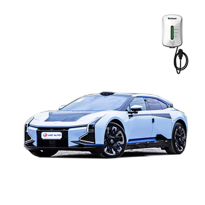 電気自動車のハイフィー 650kmの走行距離と 0.75時間の充電時間