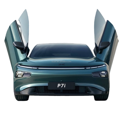 Xpeng P7 Ev 5人座電動SUV カー 暗いインテリアカラーとターボエンジンタイプ