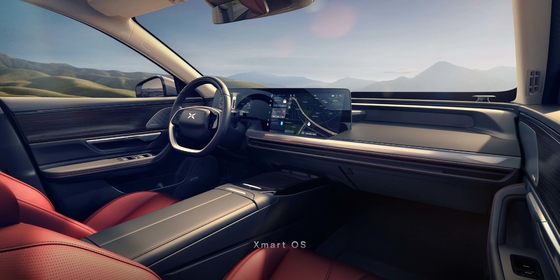 Xpeng P7 Ev 5人座電動SUV カー 暗いインテリアカラーとターボエンジンタイプ