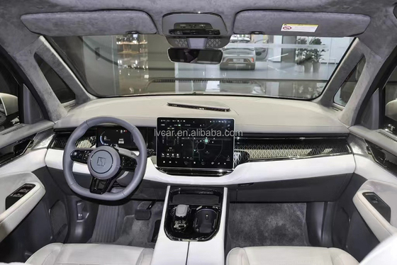 中国製純電動車 ゼークル009 2023 We 中型・大型 MPV 5ドア6座 双エンジンの車