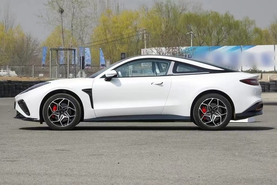 2024 Neta GT 2ドア4シート 純電気 Neta スポーツカー クルージングレンジ560KM