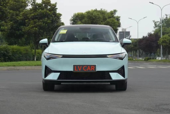 Xpeng P5のパワーを体験する 3気筒電気自動車