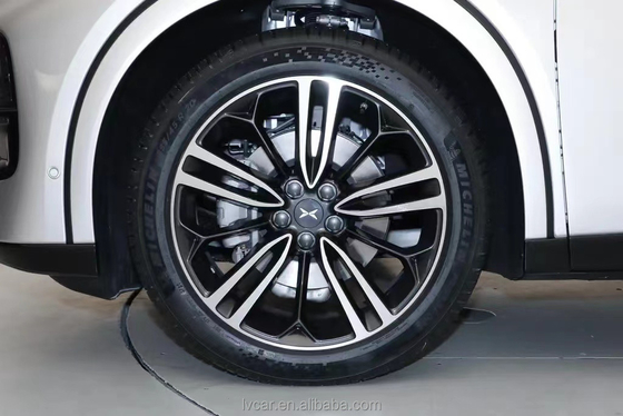 Xpeng G6 2023 580km/755kmの走行距離 5人座車と最大速度 202km/hの電気自動車