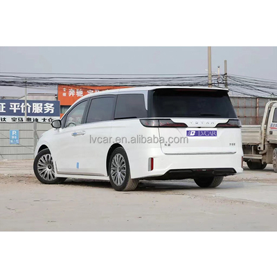 2024年 7人乗り豪華MPV 充電時間0.5時間