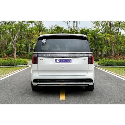 贅沢と効率を体験する Zeekr 009 エネルギー 6人乗りビジネスカー