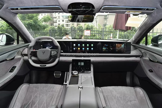 5つのドアと5つの座席を持つボヤ自動車の最高エネルギー車両の力を解放します