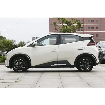 4メートルの5人座小型SUV BYD シガールミニ 405kmの走行距離と0.5時間の充電時間