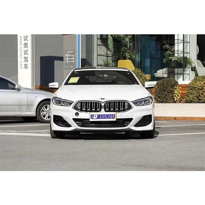 BMW 840i 2023 高馬力性能車 4ドアと電動後窓
